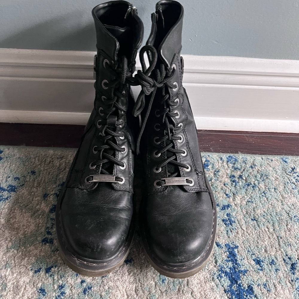 Riding boots